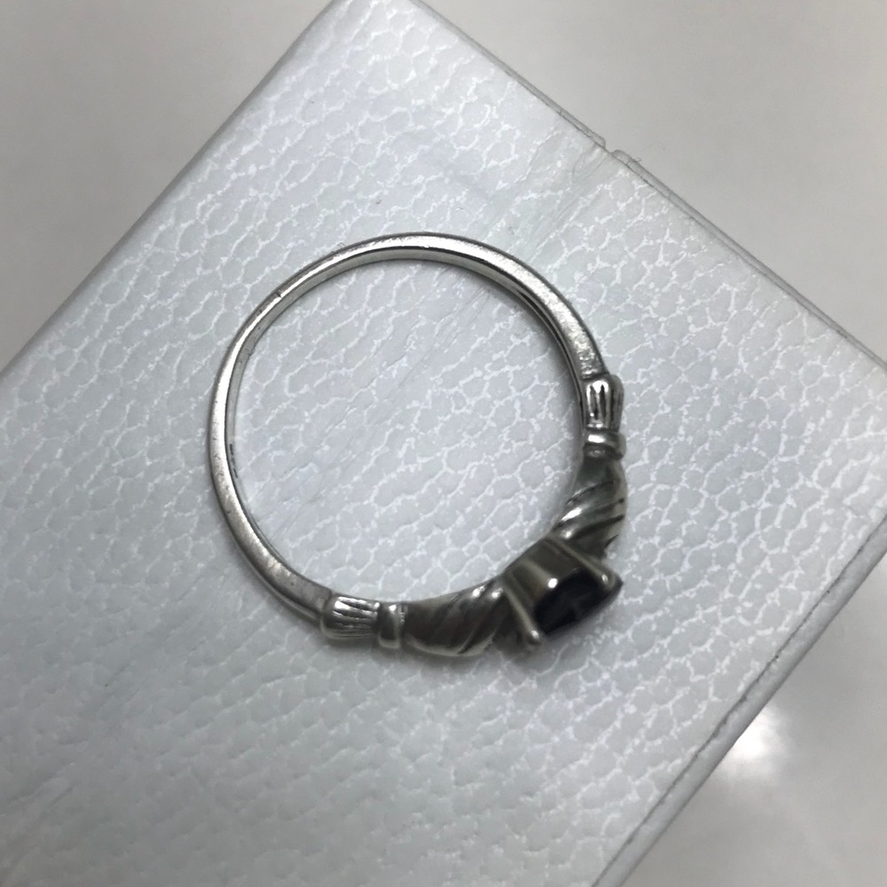 Ring - Picture 5 of 5